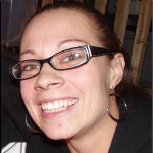 Meet your Posher, Alicia